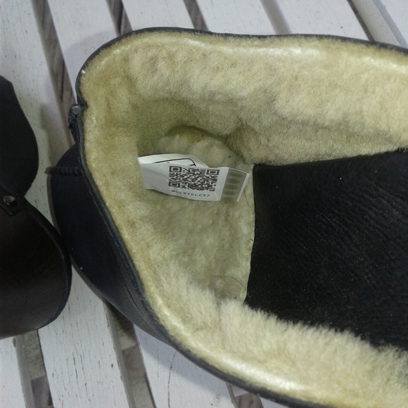 Ugg mules - Picture 6 of 8